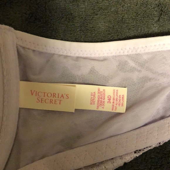 Body by Victoria Secret lilac lace bra - Picture 3 of 4